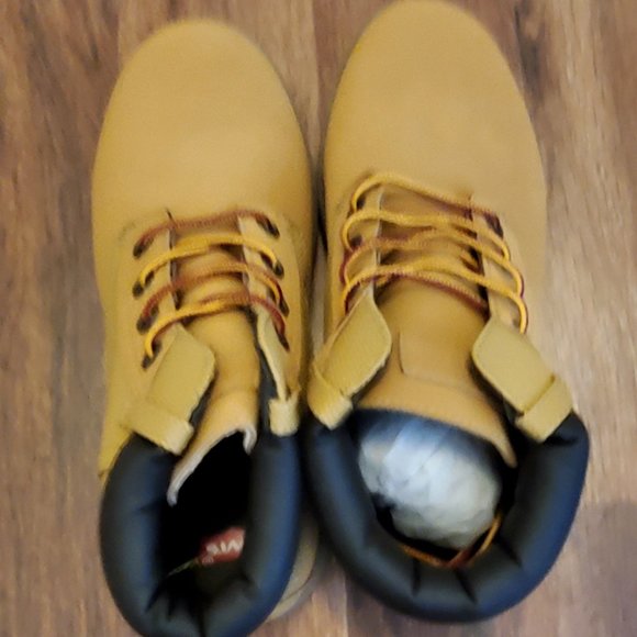 Levi's Harrison Buck Wheat Boots - GS 6Y (Women US 7.5) - Picture 7 of 9